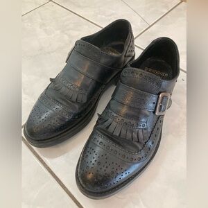 Elegant Black Leather Loafers for Women